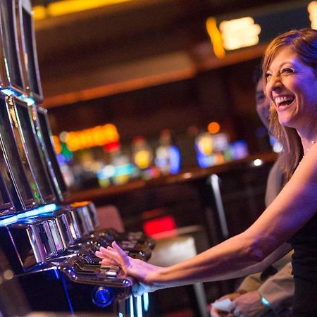 Bally'S Twin River Lincoln Casino & Hotel Экстерьер фото